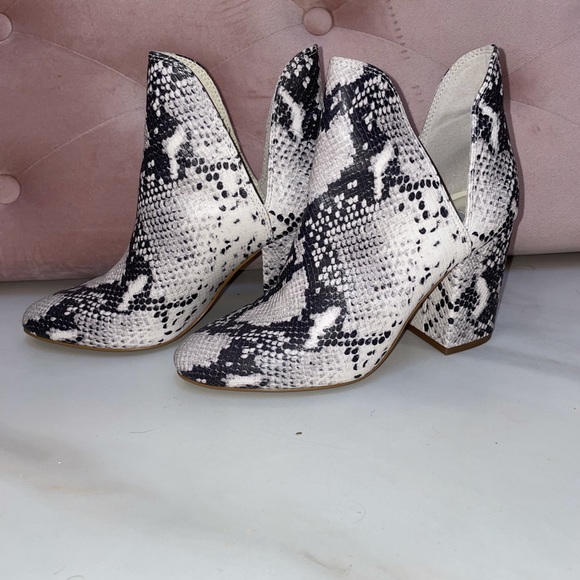 Steve Madden Snake Print Booties - Picture 2 of 4